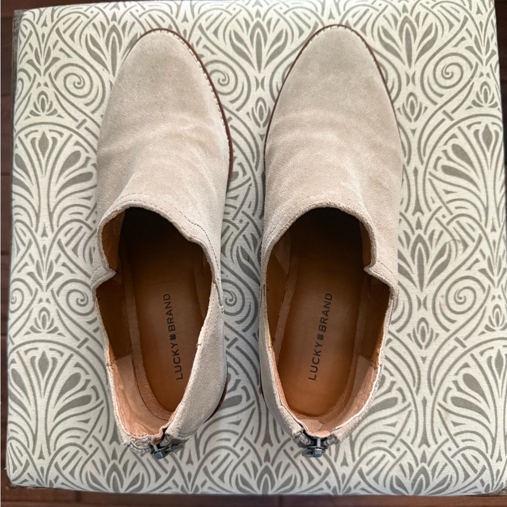 Lucky Brand Light Tan Suede Ankle Boots